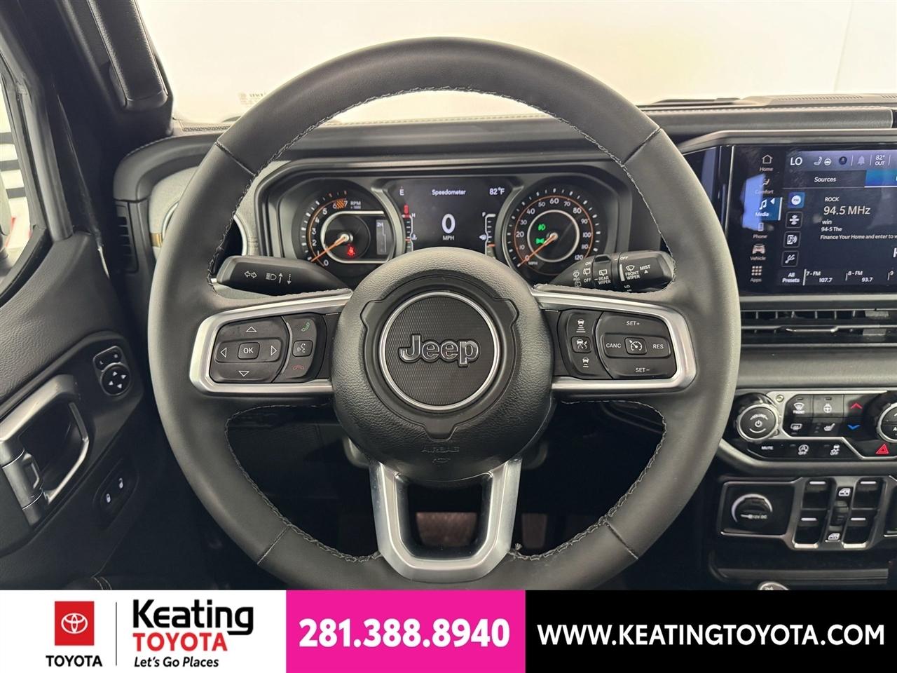 Jeep Wrangler Sahara 2025