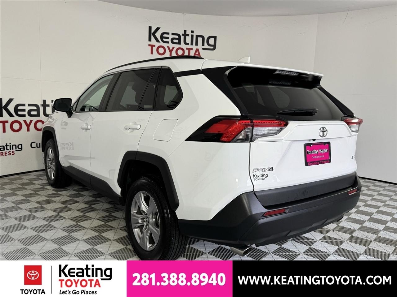 Toyota RAV4 XLE 2025