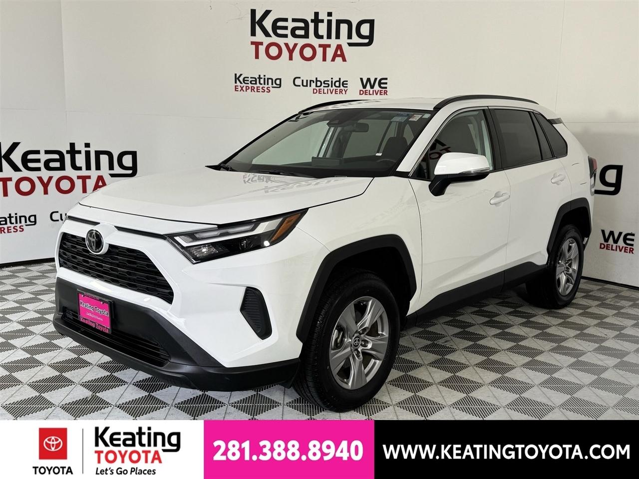 Toyota RAV4 XLE 2025