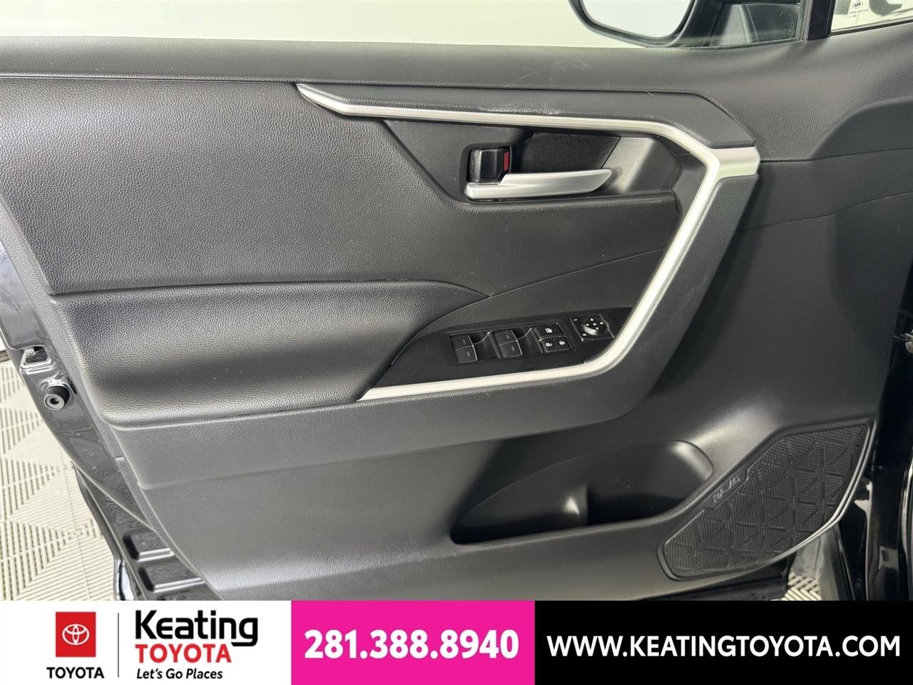 Toyota RAV4 XLE AWD 2025