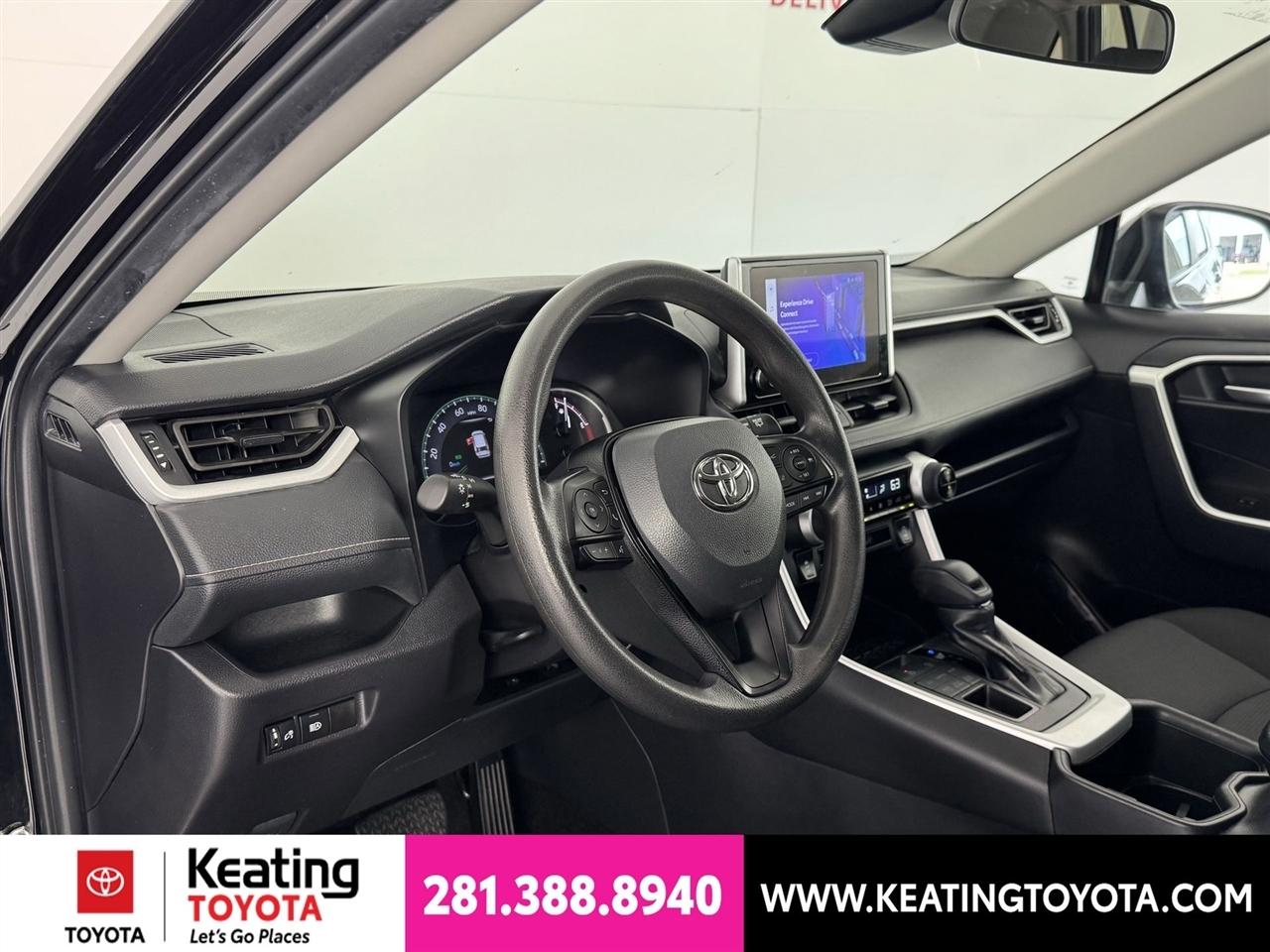 Toyota RAV4 XLE AWD 2025