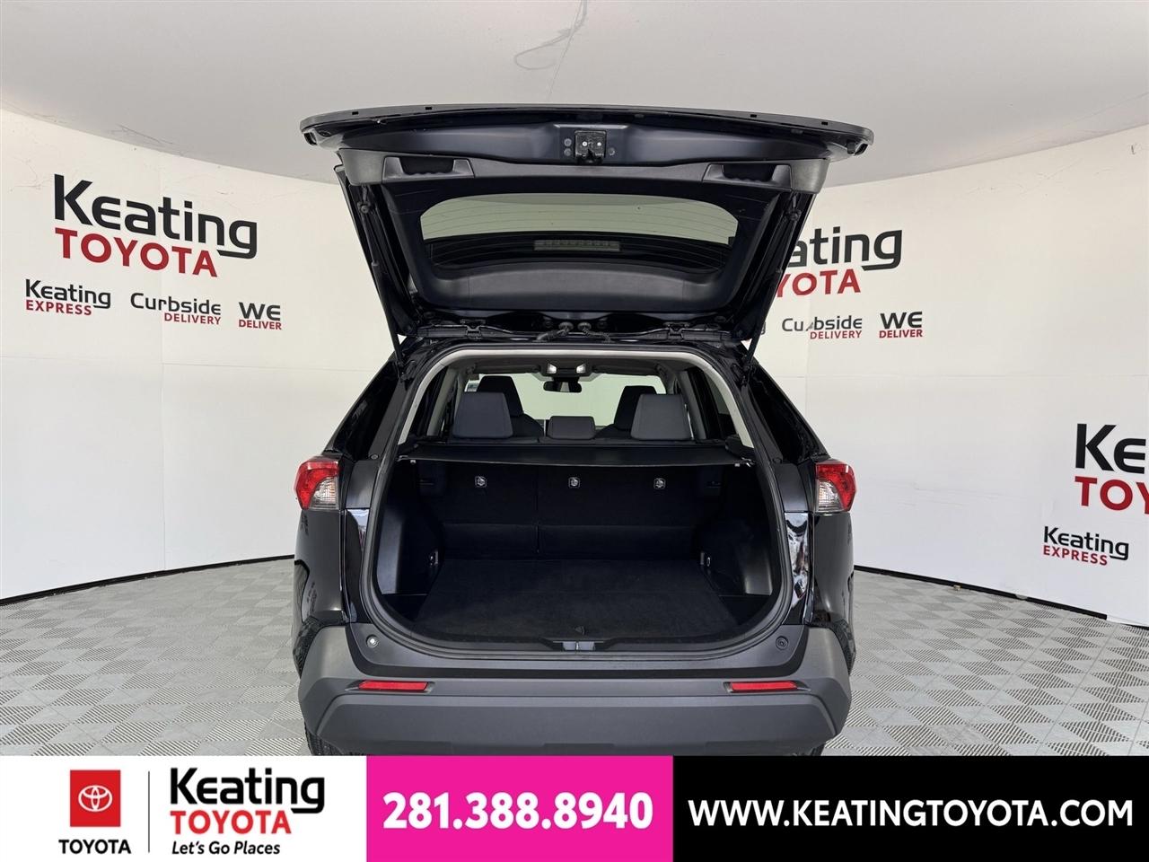 Toyota RAV4 XLE AWD 2025