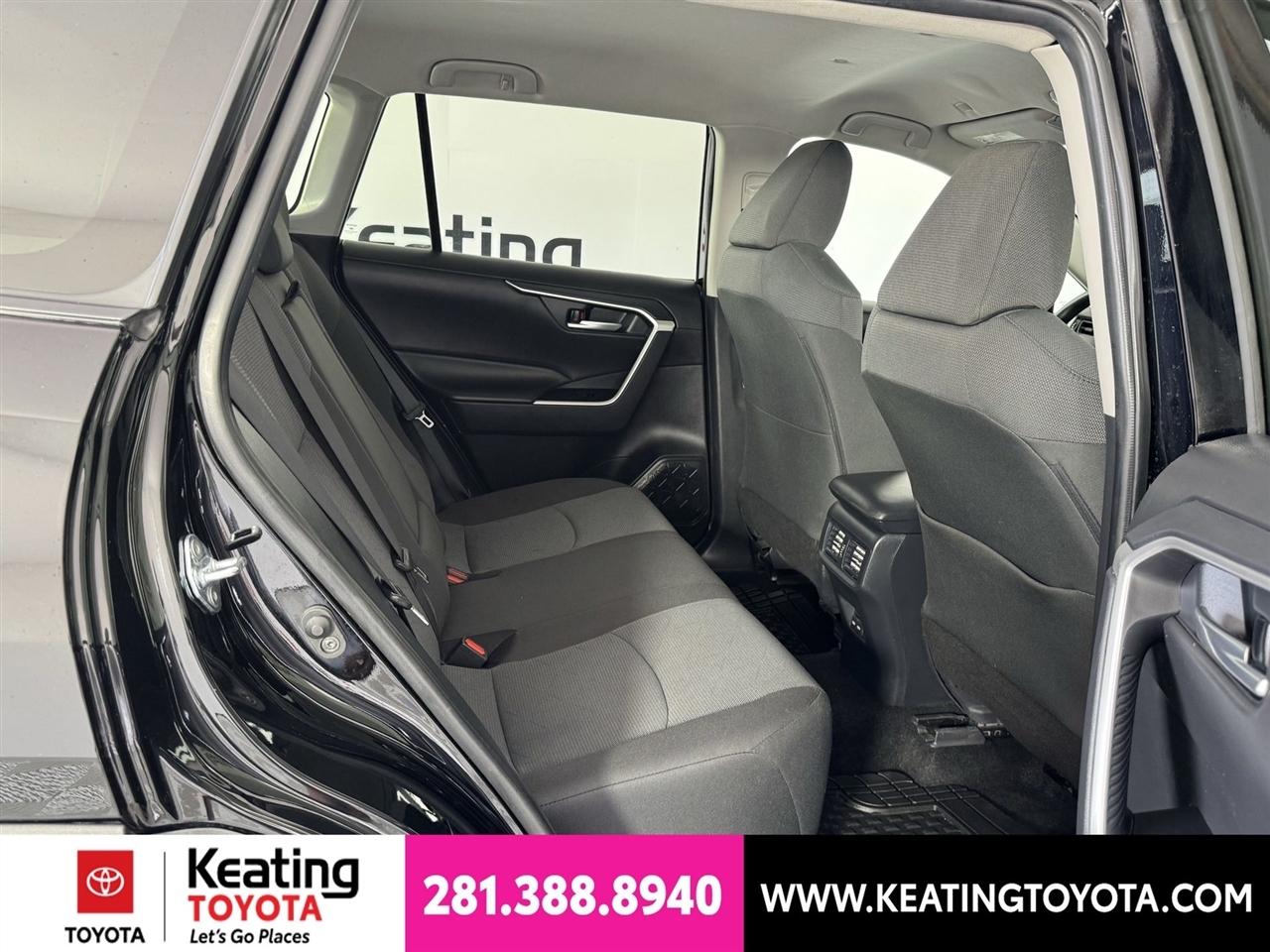 Toyota RAV4 XLE AWD 2025