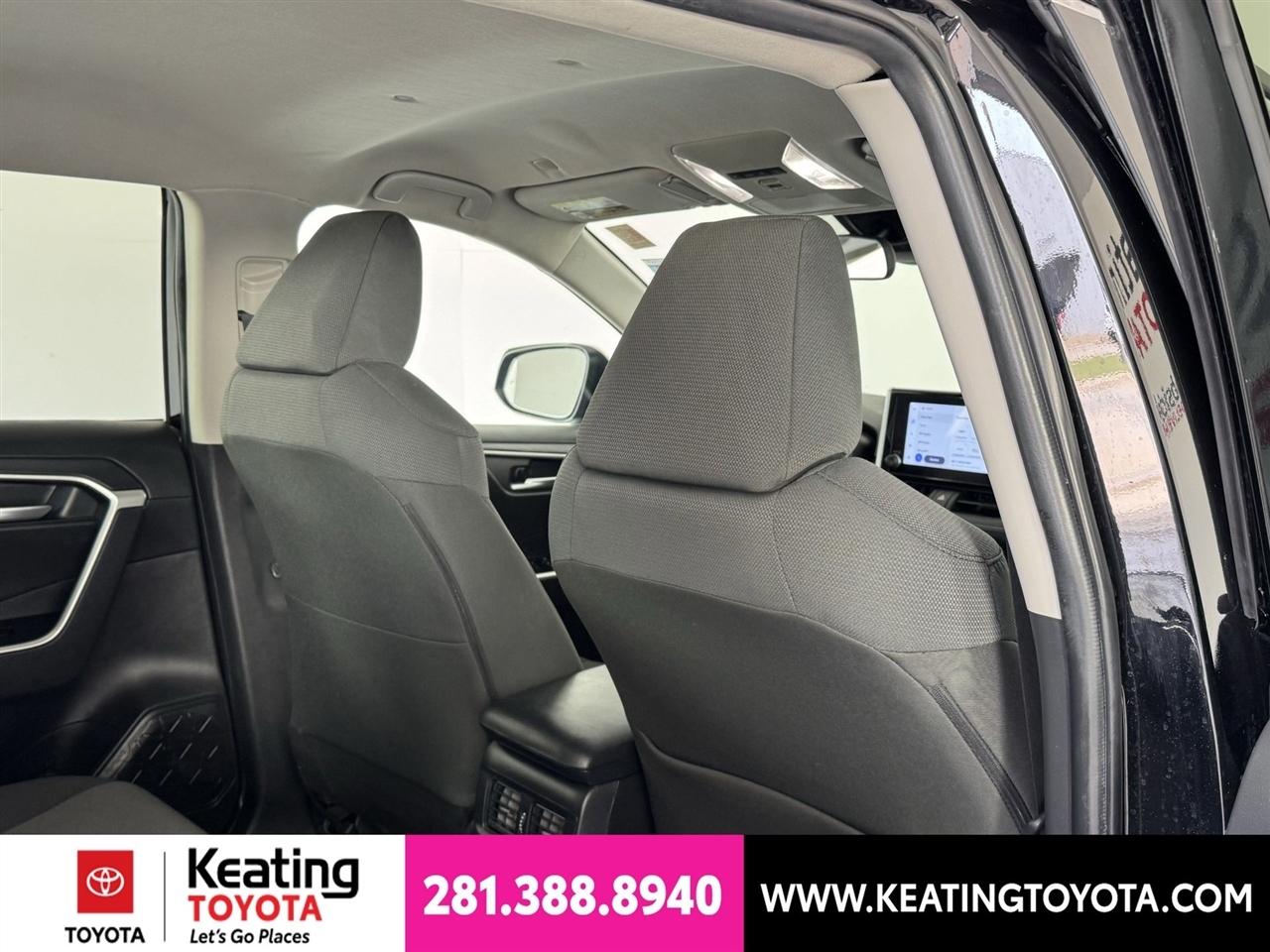Toyota RAV4 XLE AWD 2025
