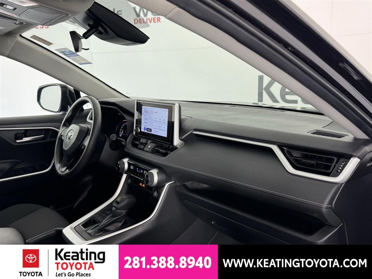 Toyota RAV4 XLE AWD 2025