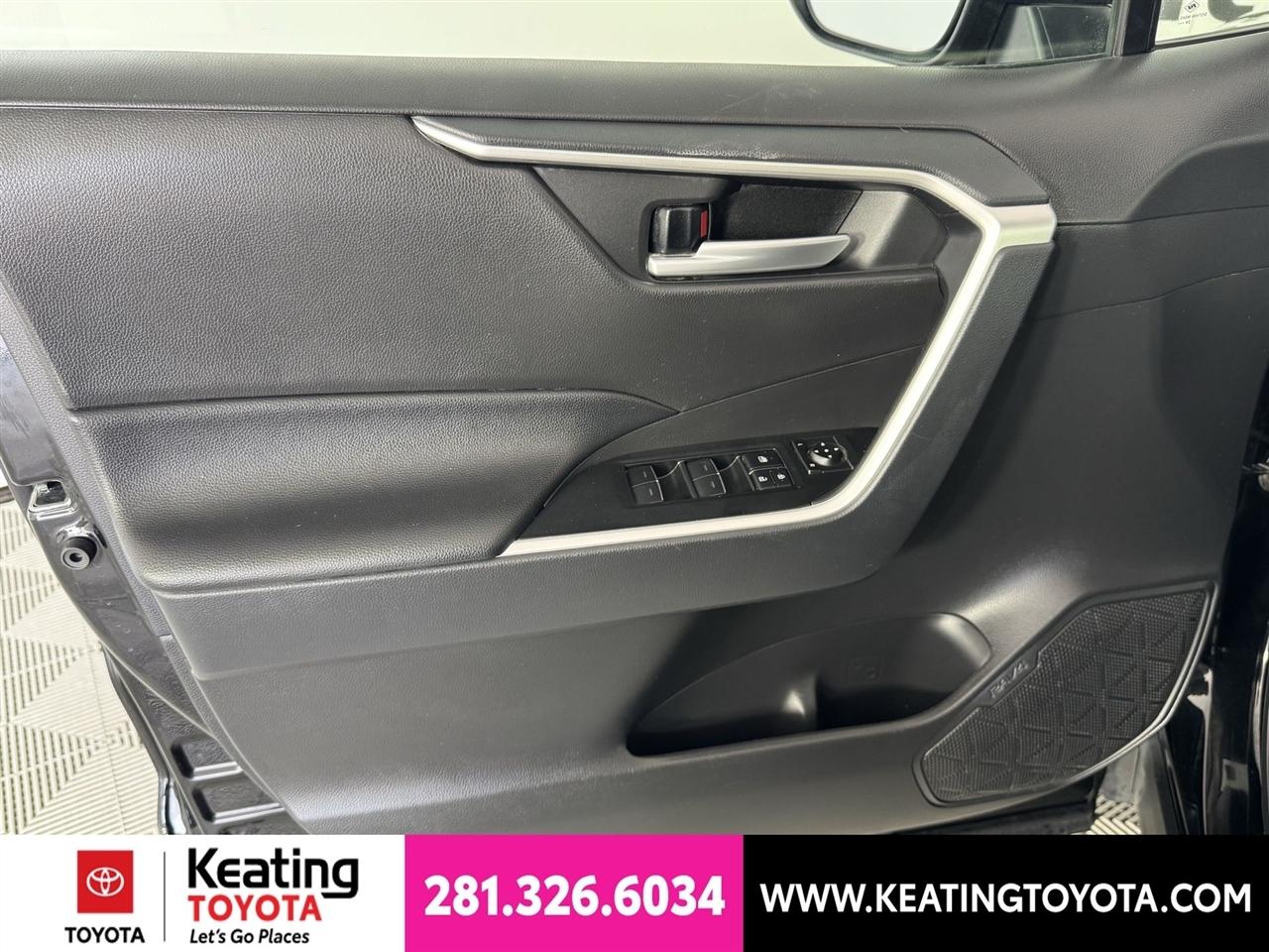 Toyota RAV4 XLE AWD 2025