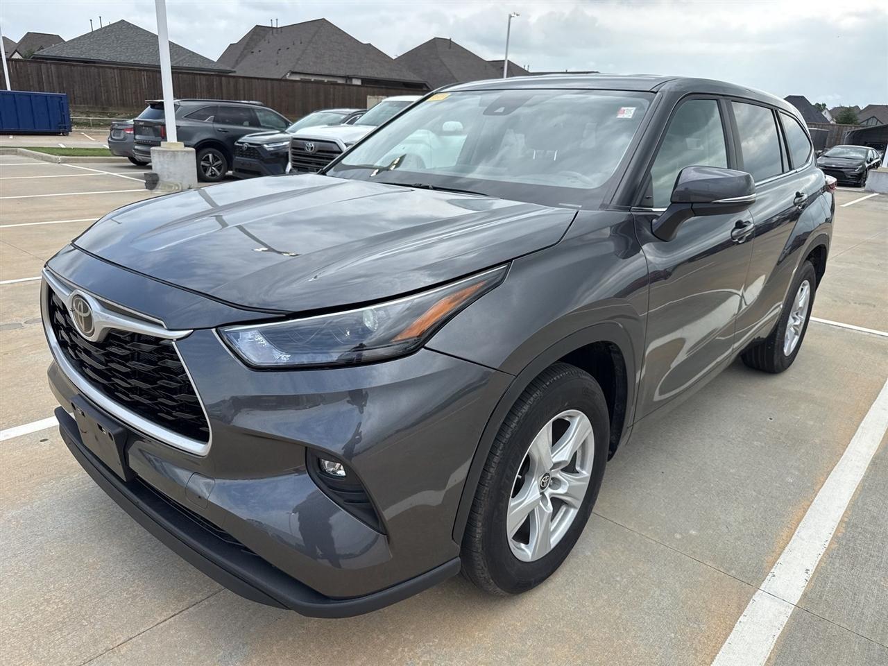 Toyota Highlander XLE 2025