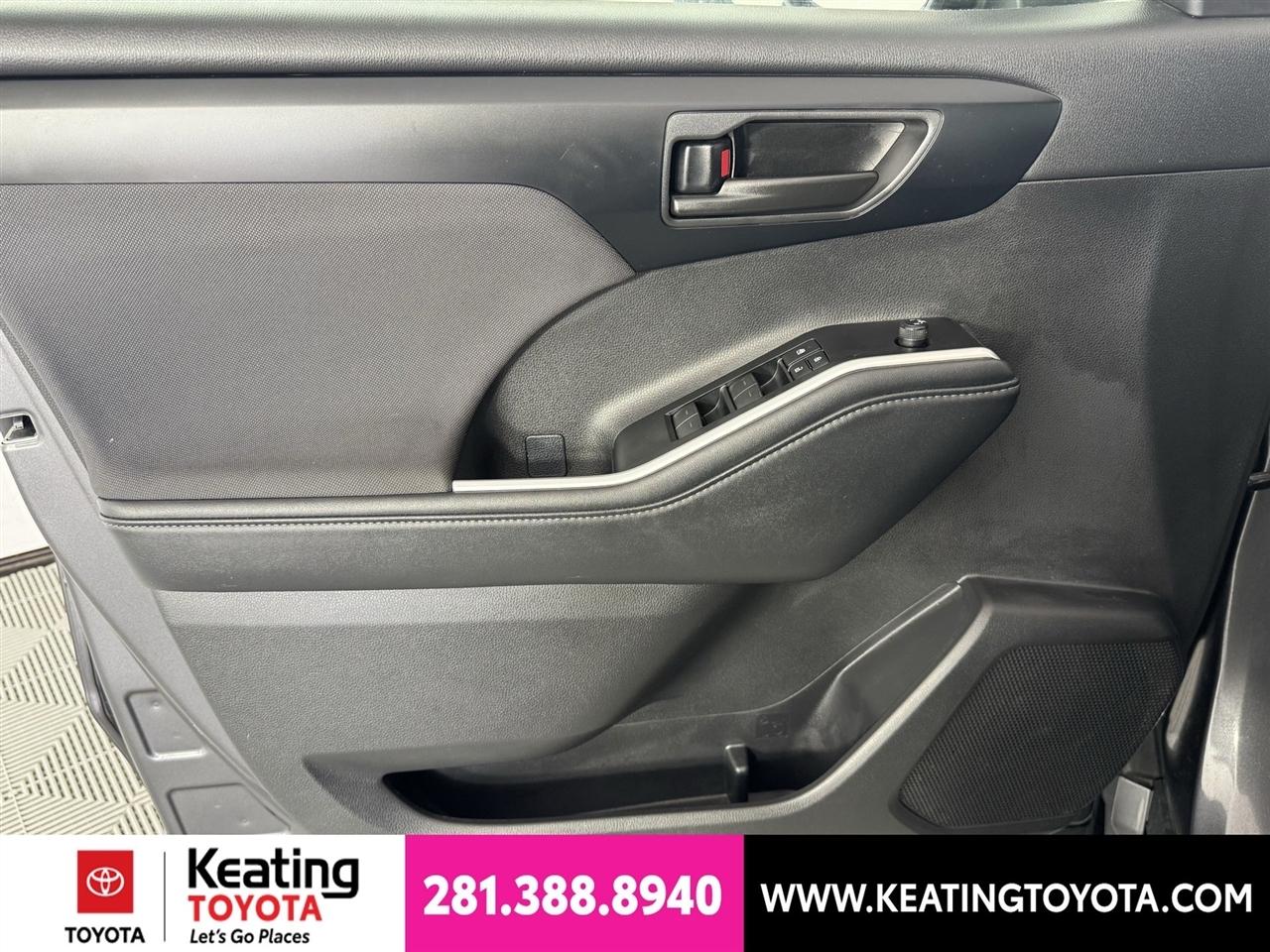 Toyota Highlander XLE 2025