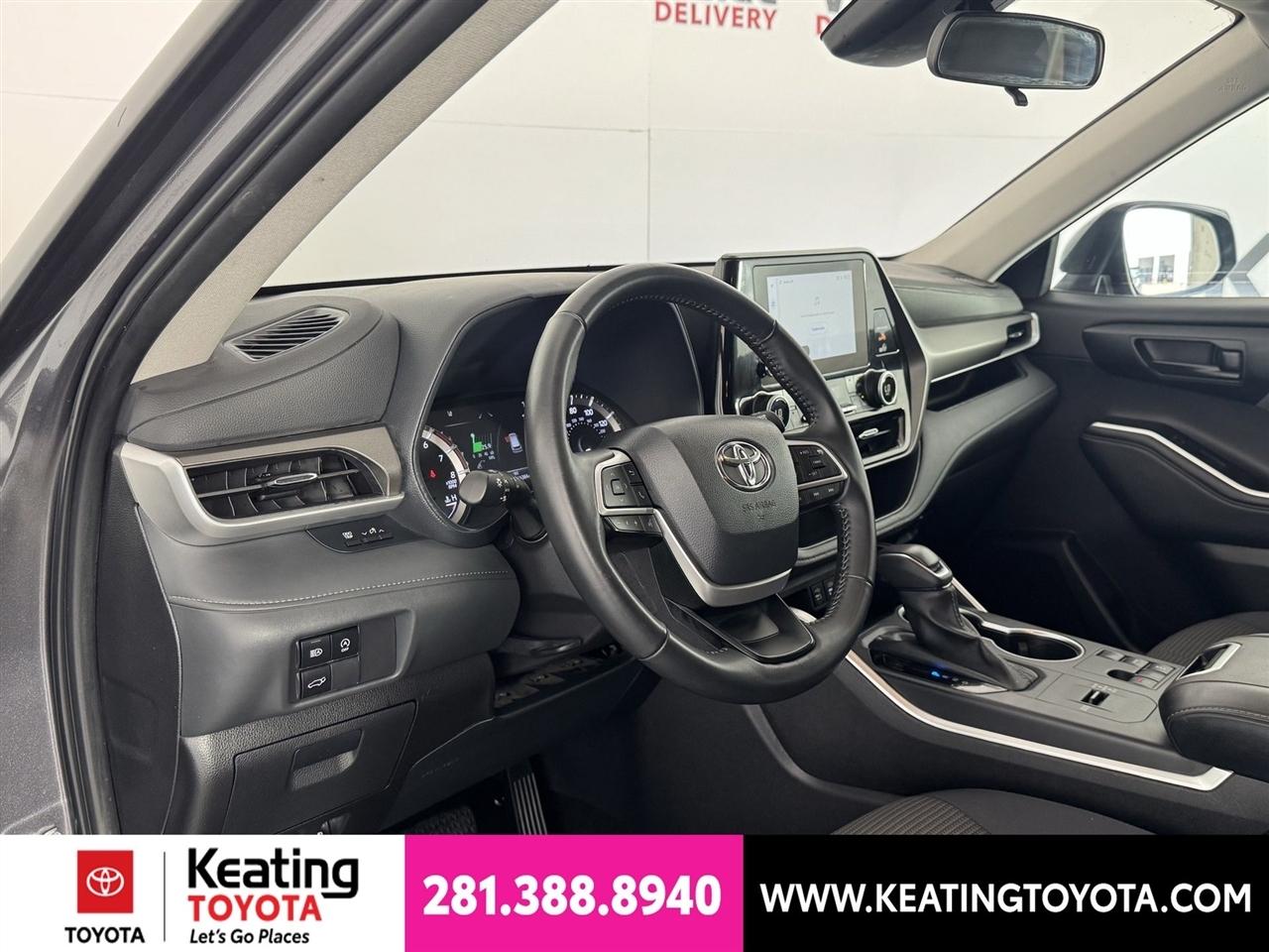 Toyota Highlander XLE 2025
