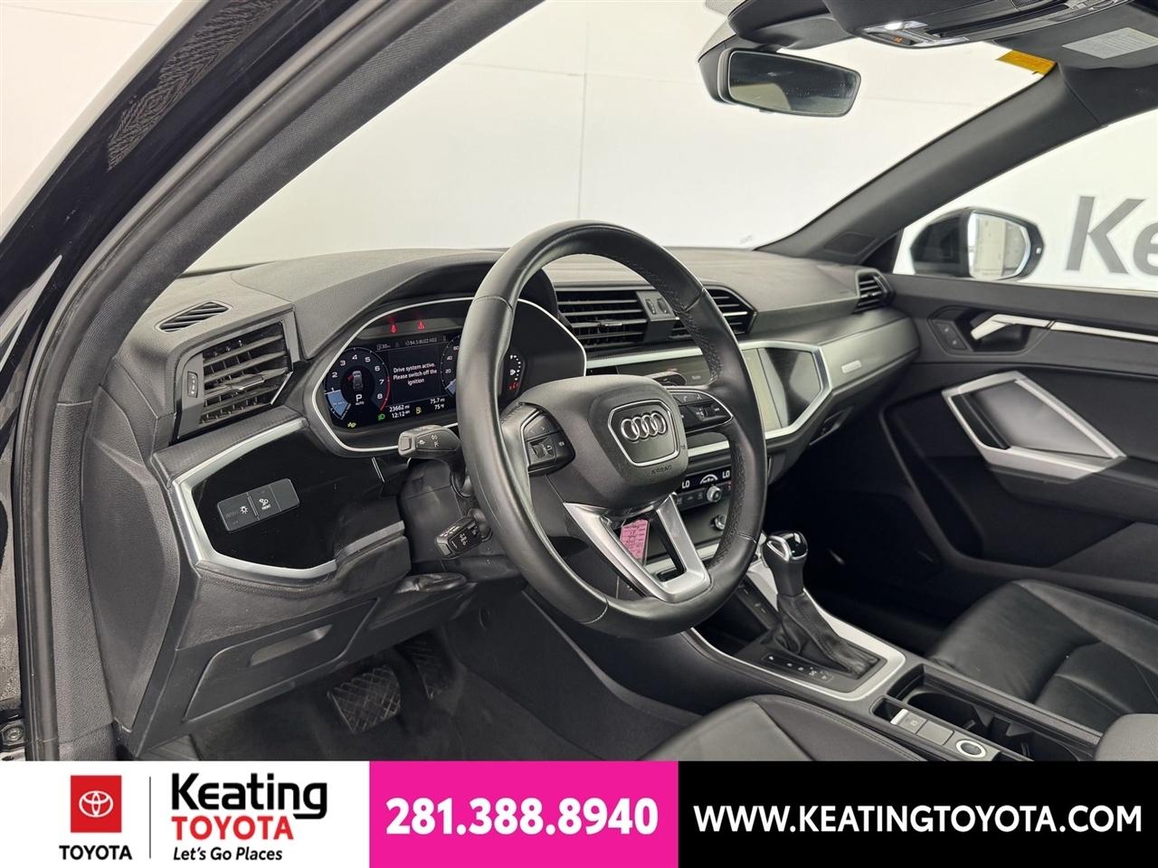 Audi Q3 S line Premium quattro 2025