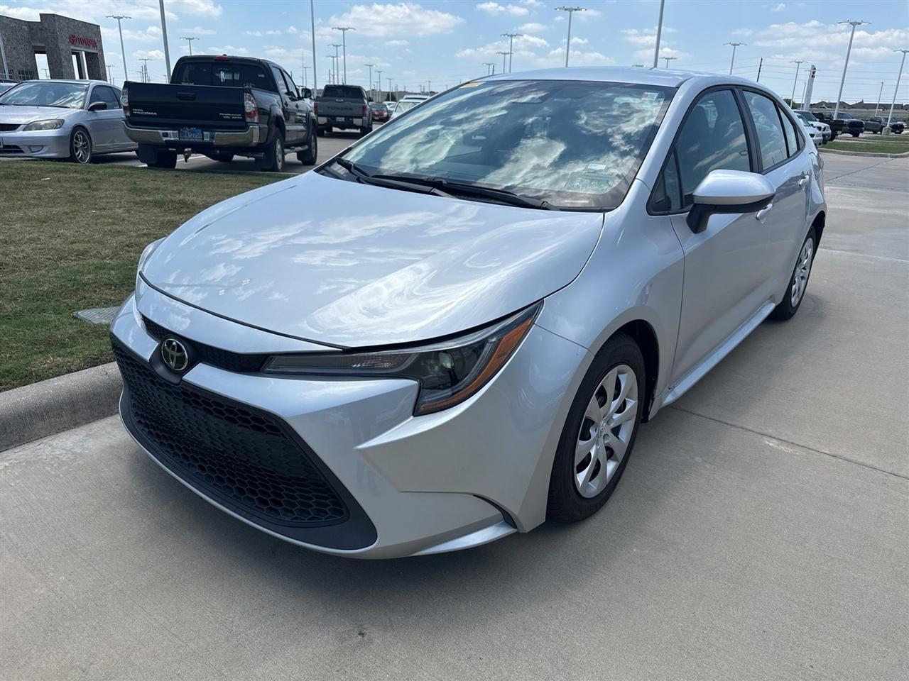 Toyota Corolla LE 2025