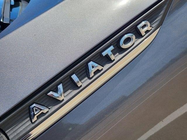 Lincoln Aviator Base AWD 2023