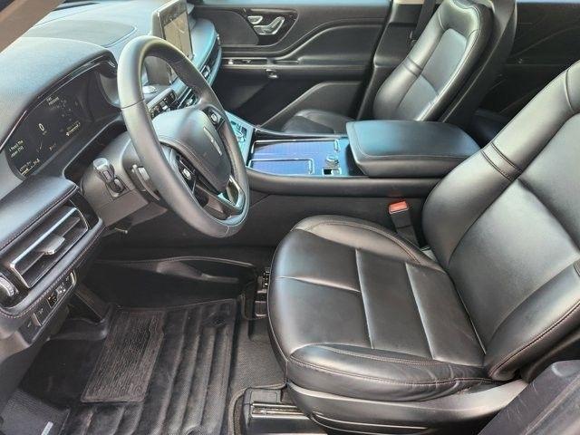 Lincoln Aviator Base AWD 2023