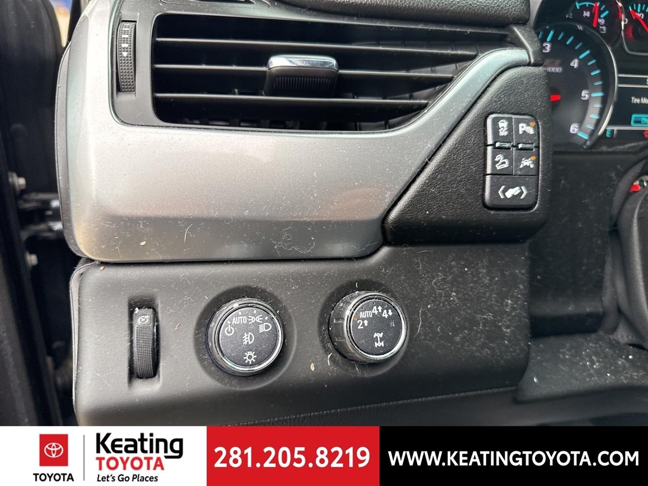 Chevrolet Suburban LT 4WD 2020