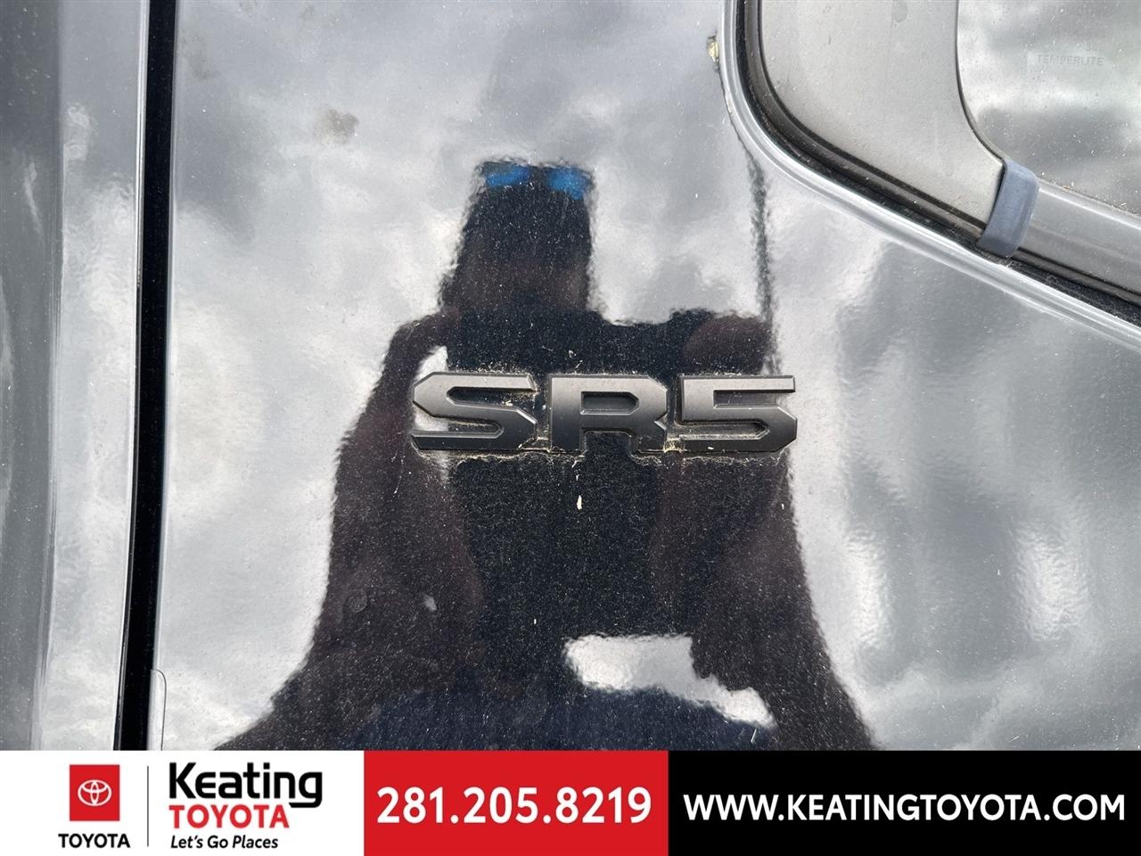 Toyota Tundra SR5 CrewMax 2WD 2024