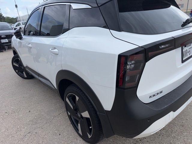 Nissan Kicks SR 2025