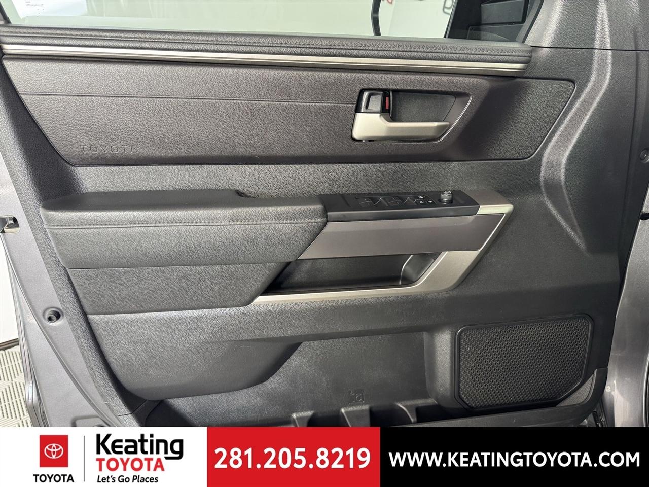 Toyota Tundra SR5 CrewMax 4WD 2023