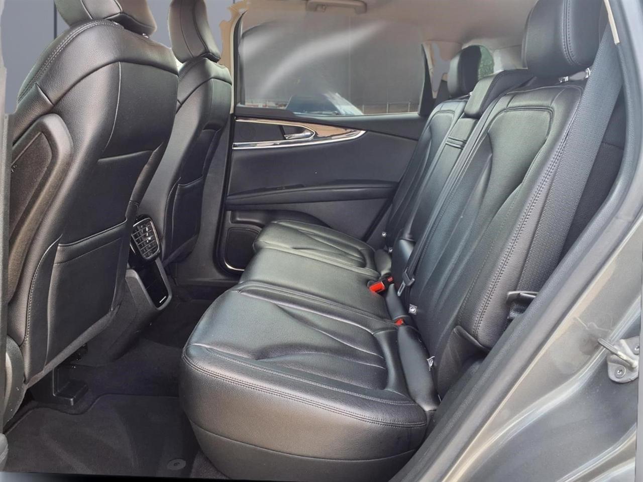 Lincoln Nautilus Base 2022