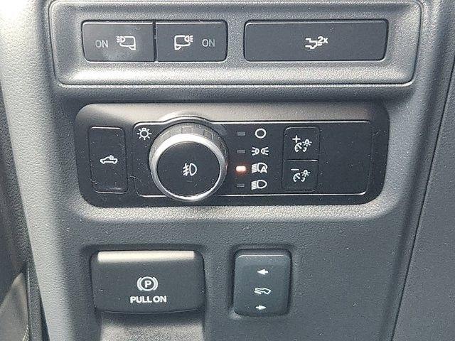 Ford F-150 Lariat SuperCrew 4WD 2024