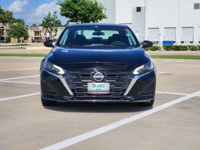 Nissan Altima 2.5 SV 2025