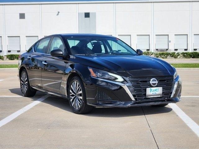 Nissan Altima 2.5 SV 2025