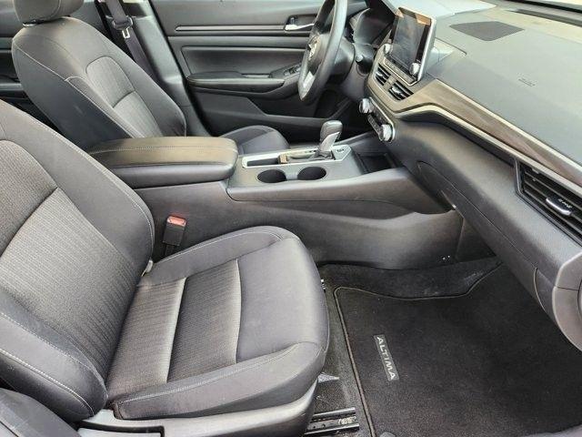 Nissan Altima 2.5 SV 2025