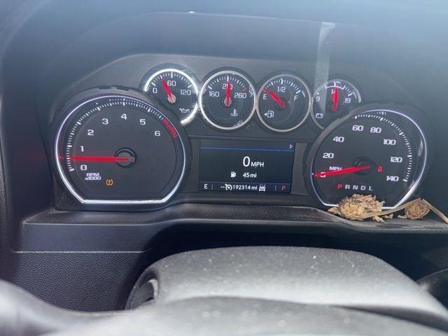 Chevrolet Silverado 1500 Custom Trail Boss Crew Cab Long Box 4WD 2021