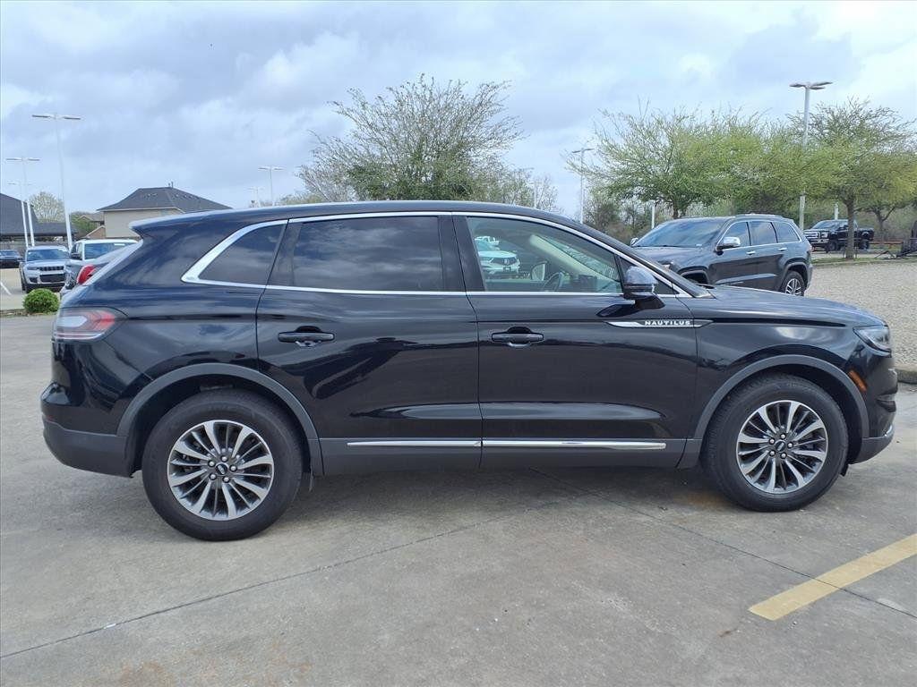 Lincoln Nautilus Reserve AWD 2022