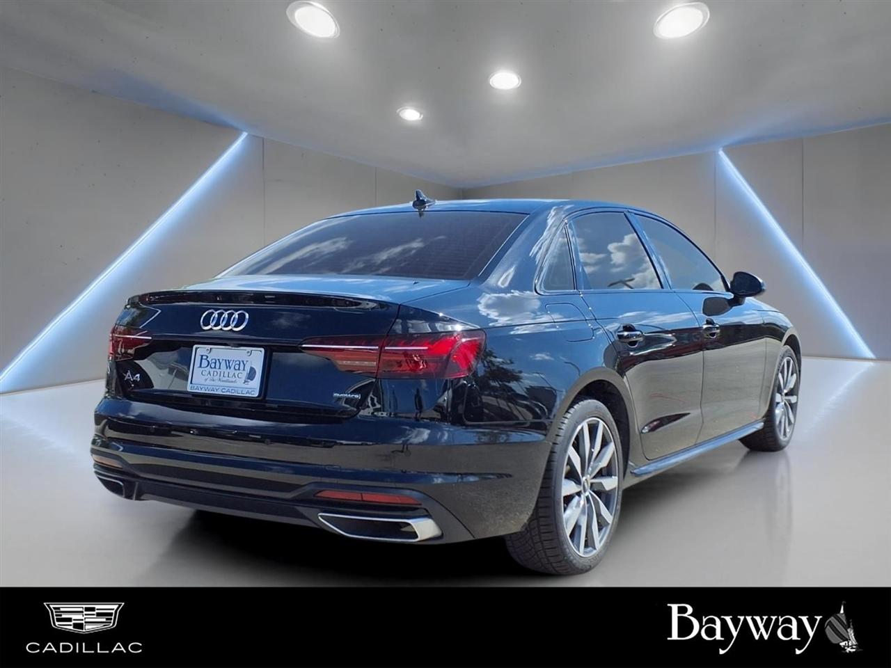 Audi A4 Premium Plus 40 TFSI quattro 2022