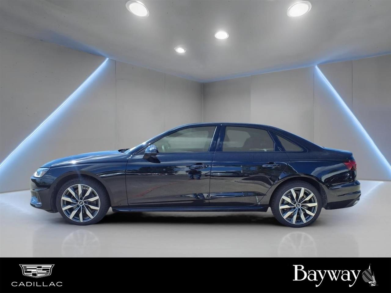 Audi A4 Premium Plus 40 TFSI quattro 2022