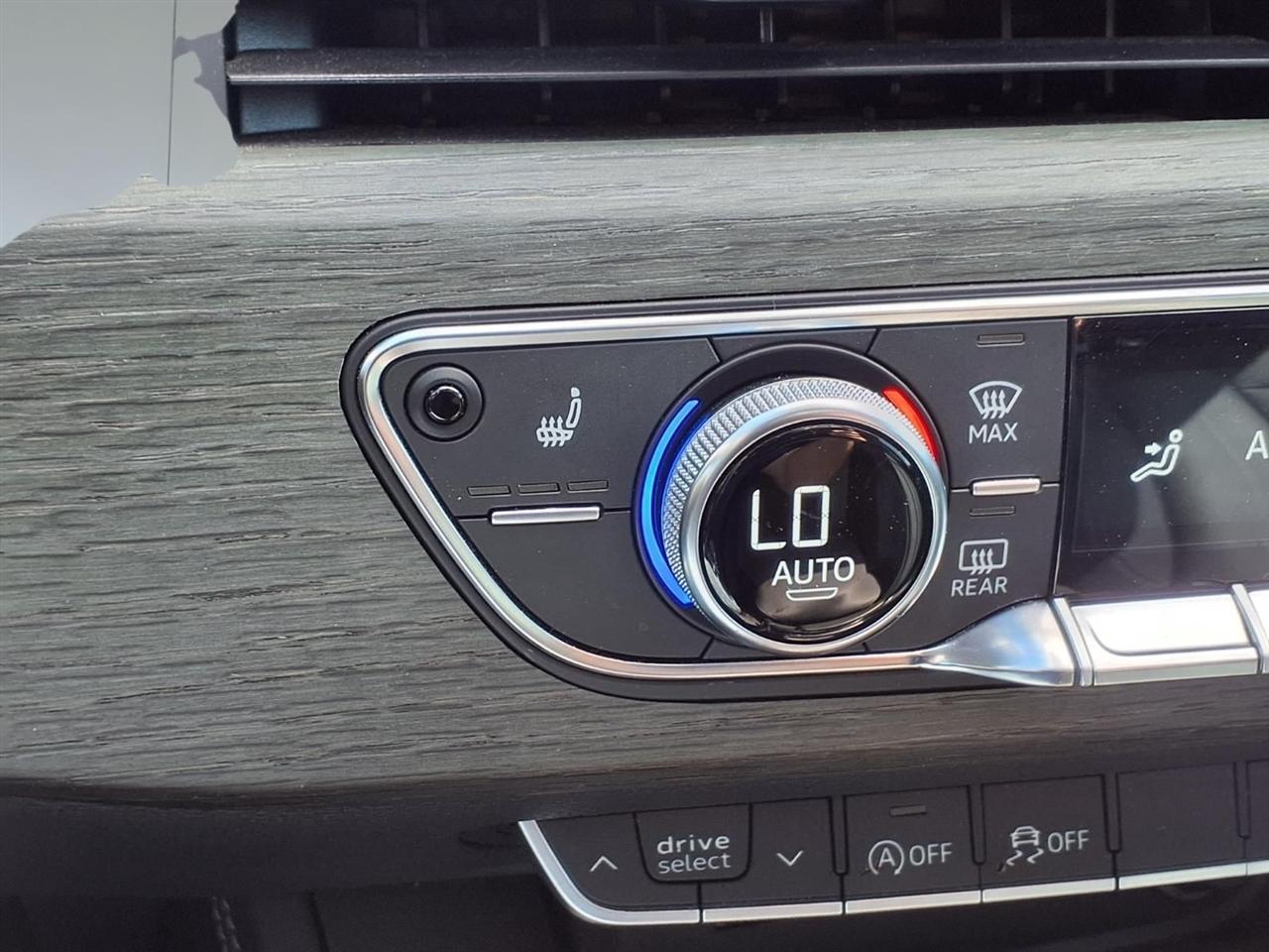 Audi A4 Premium Plus 40 TFSI quattro 2022