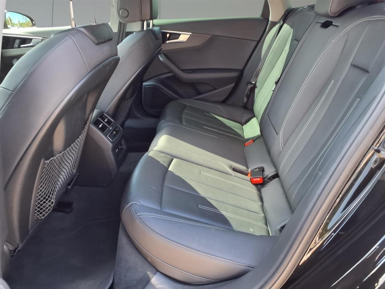 Audi A4 Premium Plus 40 TFSI quattro 2022