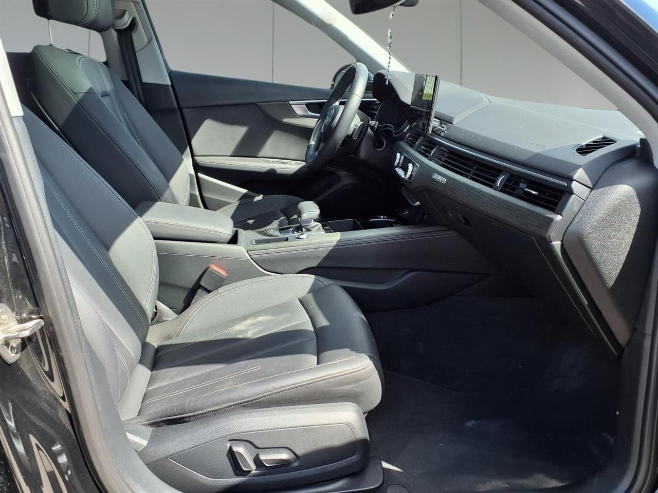 Audi A4 Premium Plus 40 TFSI quattro 2022