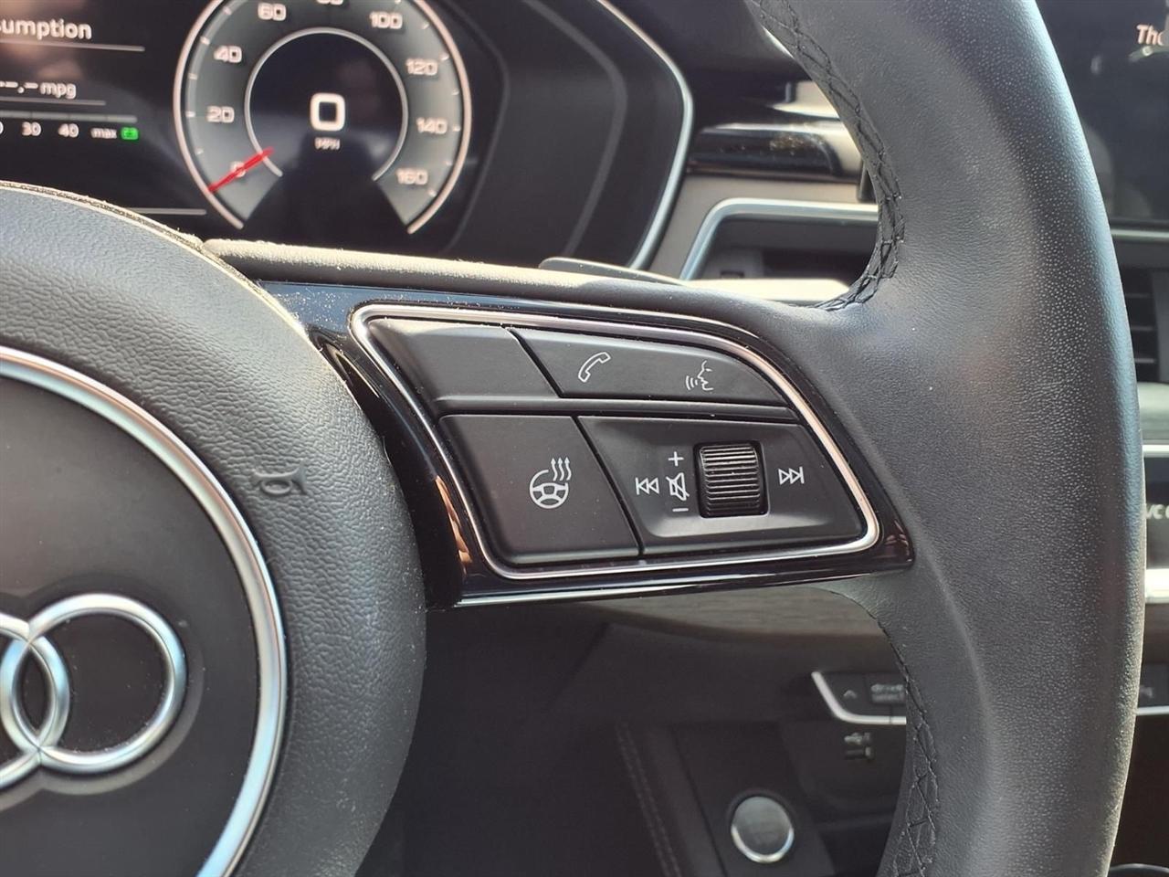 Audi A4 Premium Plus 40 TFSI quattro 2022