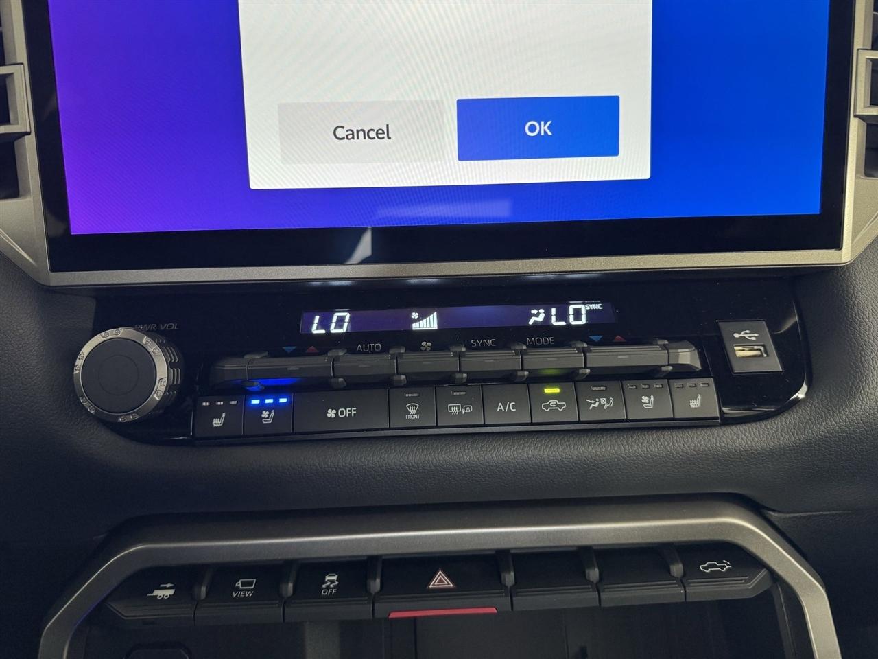 Toyota Tundra Limited CrewMax 4WD 2026