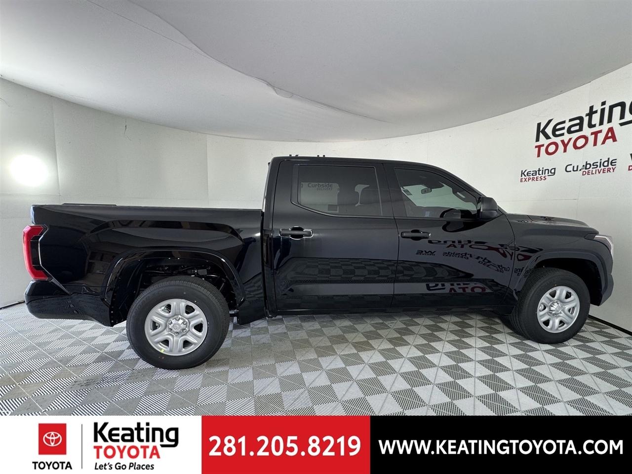 Toyota Tundra SR CrewMax 2WD 2026