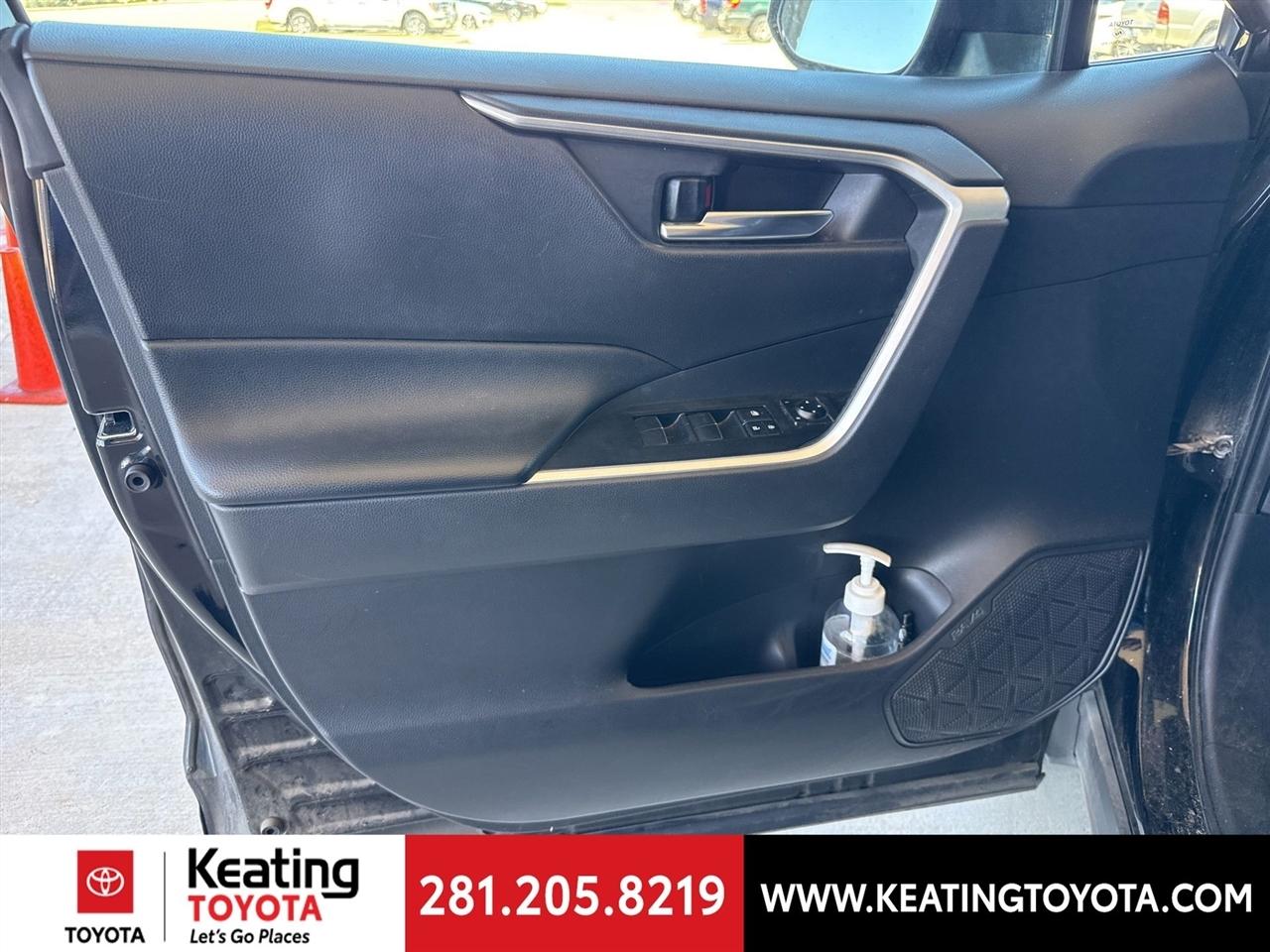 Toyota RAV4 XLE Premium 2020