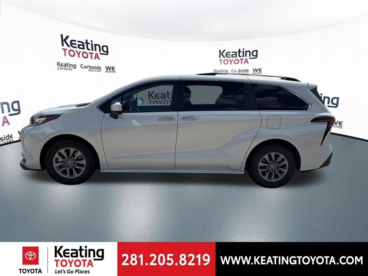 Toyota Sienna XLE 7-Passenger 2024