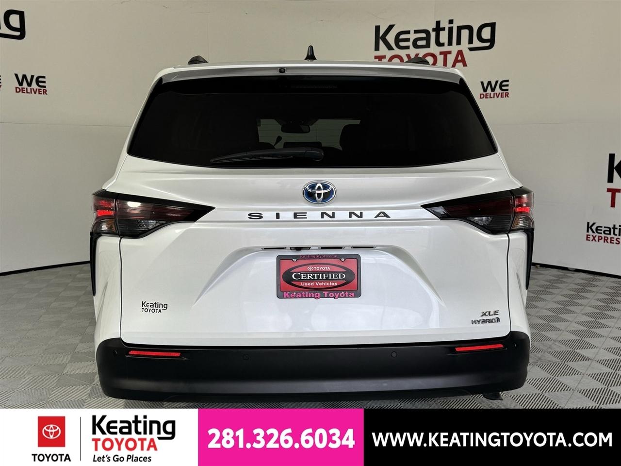 Toyota Sienna XLE 7-Passenger 2024
