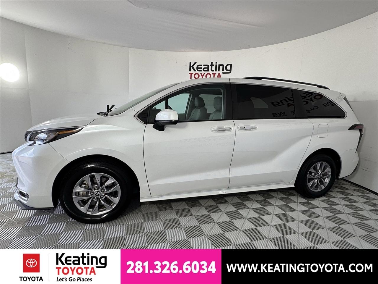 Toyota Sienna XLE 7-Passenger 2024