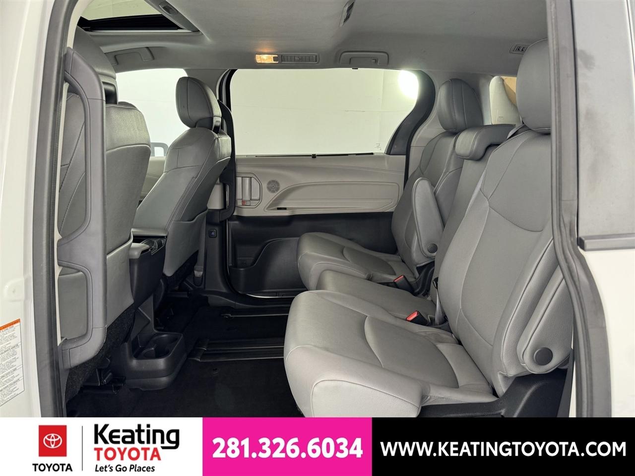 Toyota Sienna XLE 7-Passenger 2024