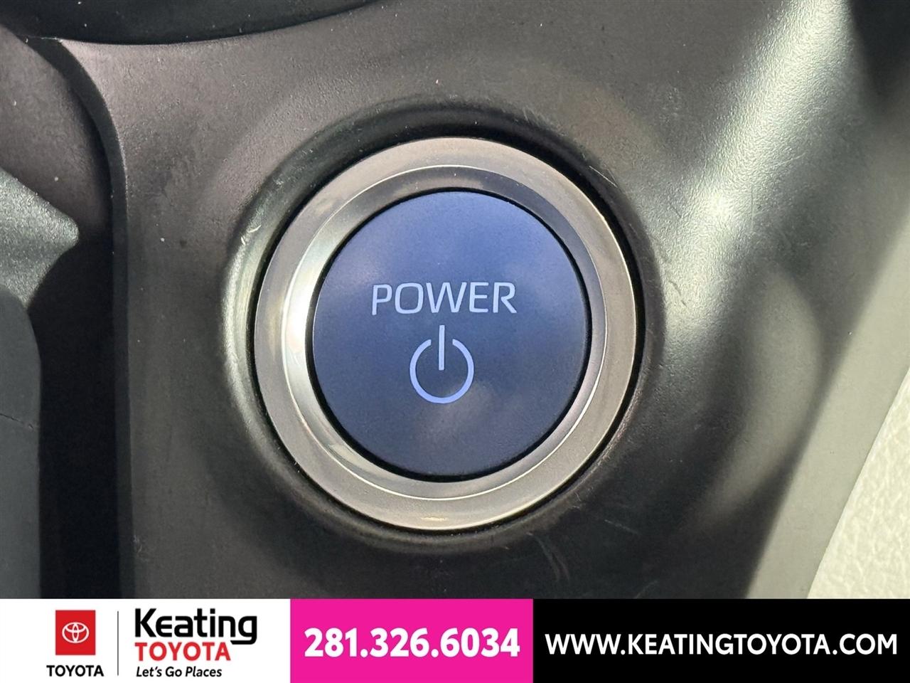 Toyota Sienna XLE 7-Passenger 2024