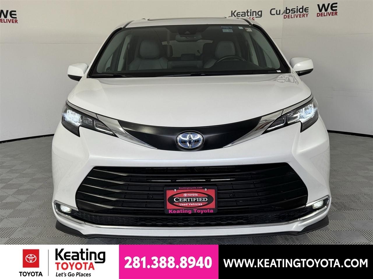 Toyota Sienna XLE 7-Passenger 2024