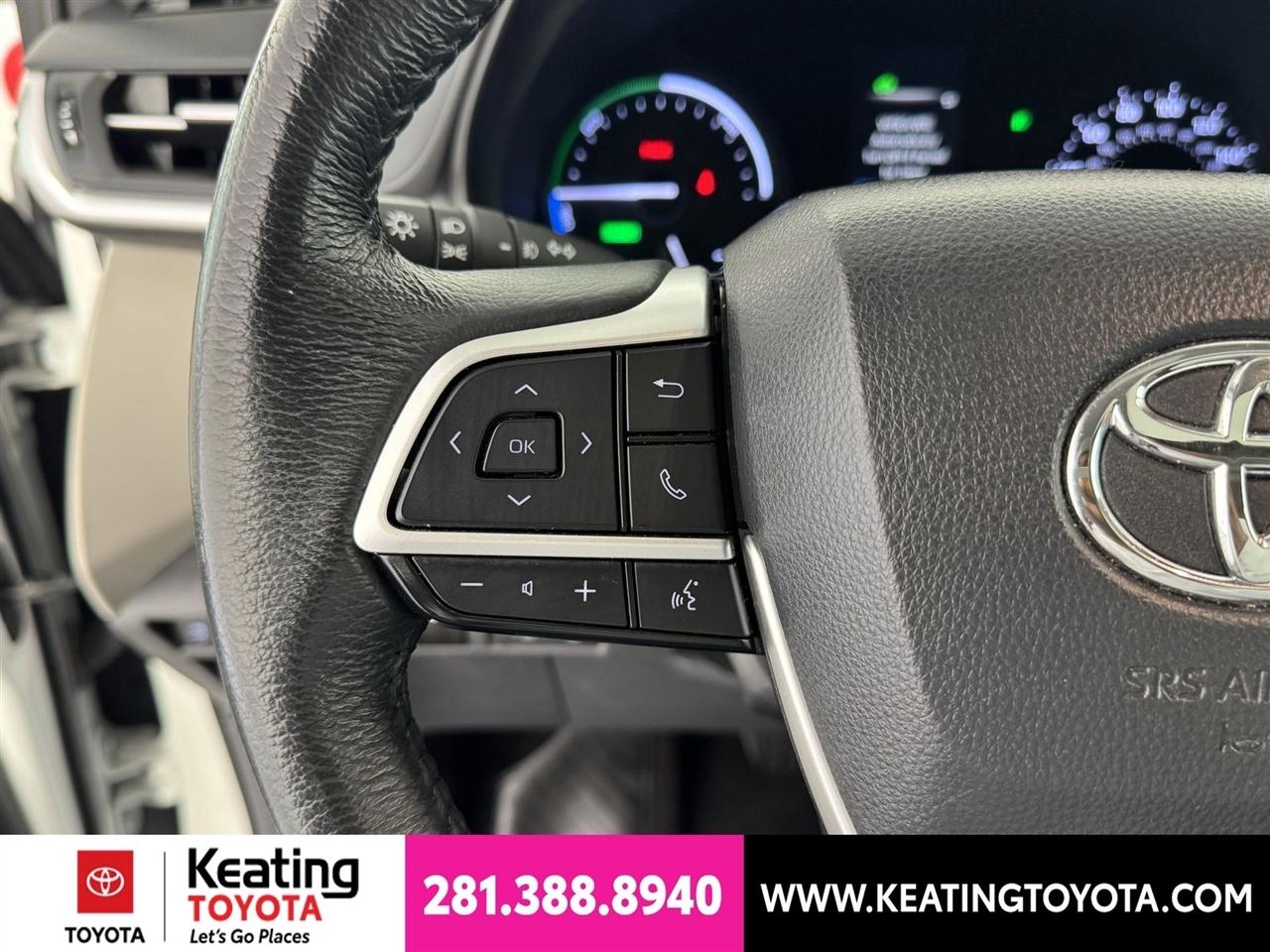 Toyota Sienna XLE 7-Passenger 2024