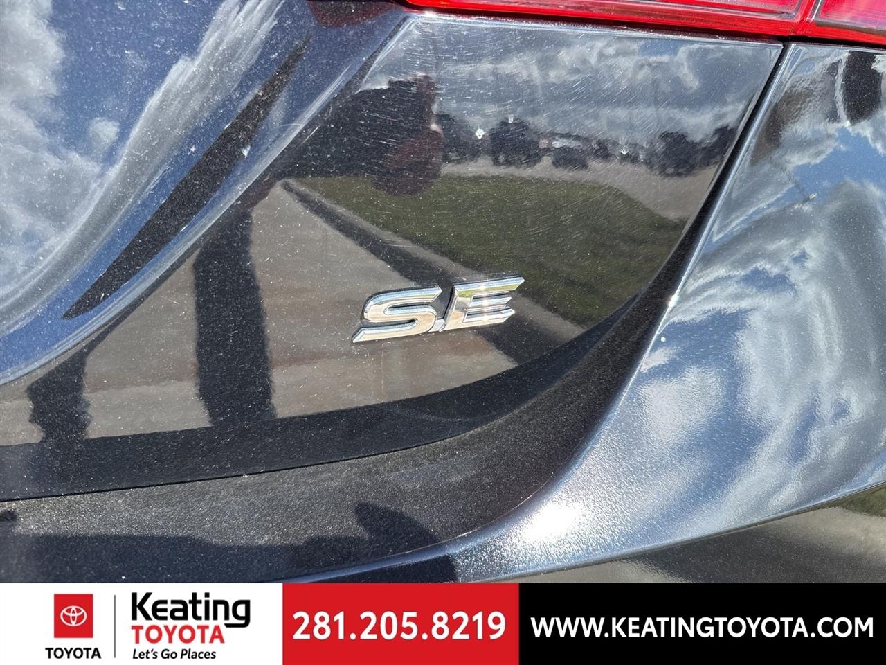 Toyota Camry SE 2024