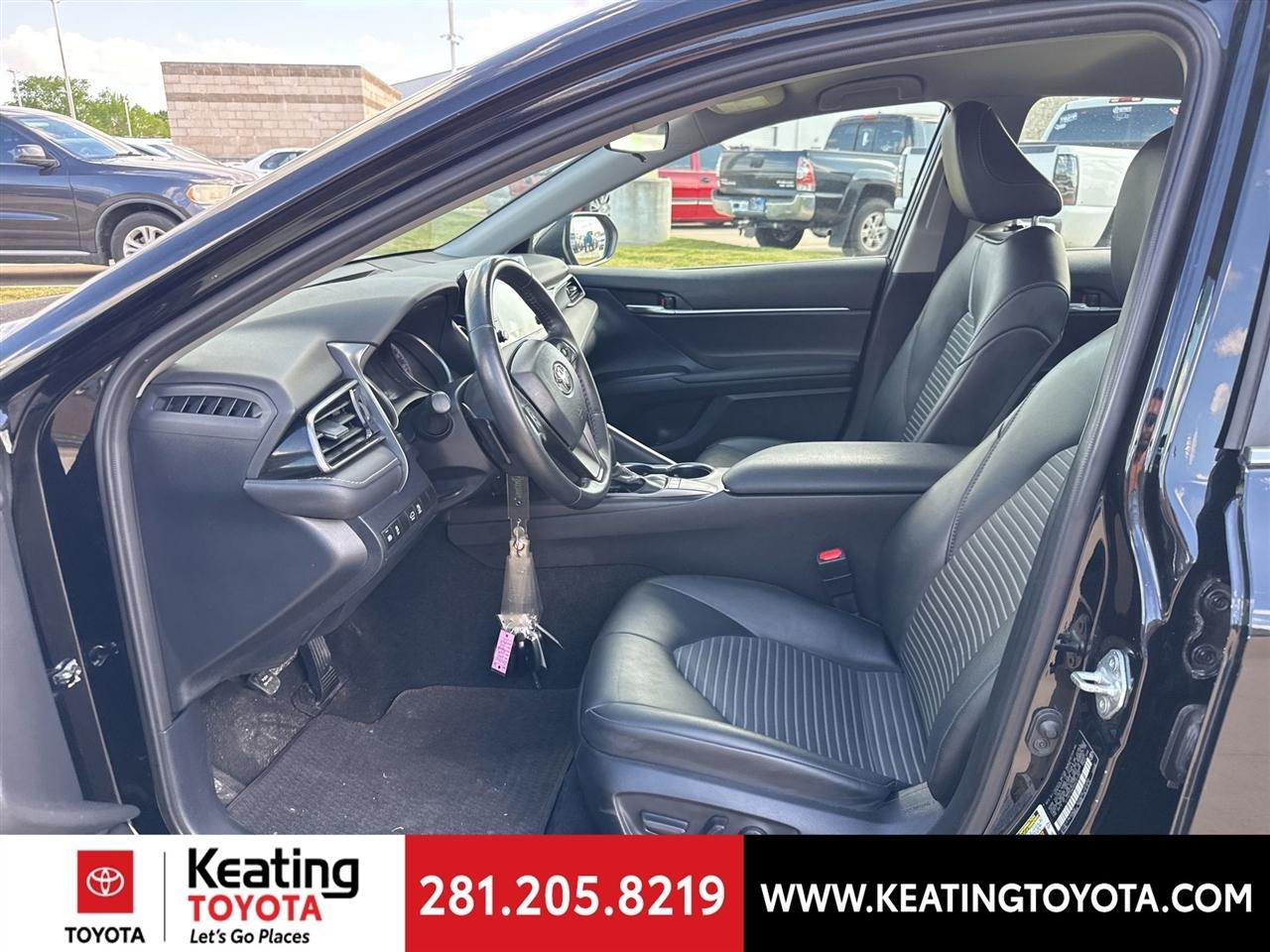 Toyota Camry SE 2024