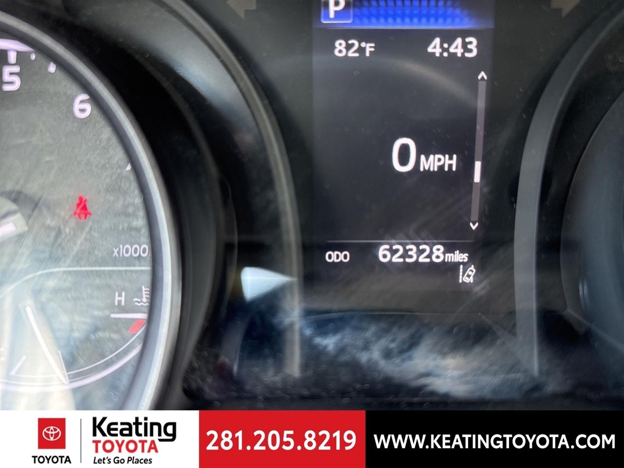 Toyota Camry SE 2024