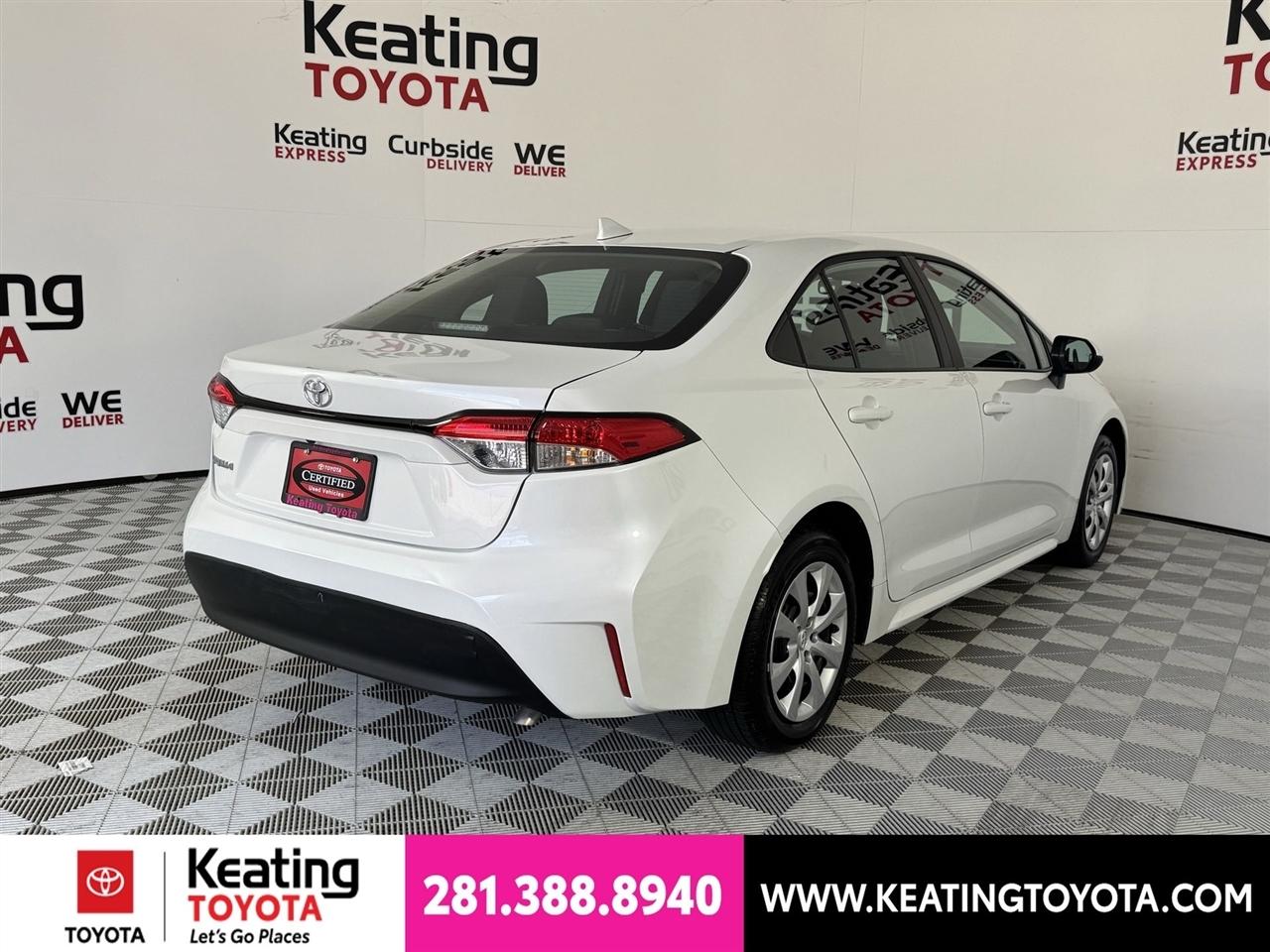 Toyota Corolla LE 2026