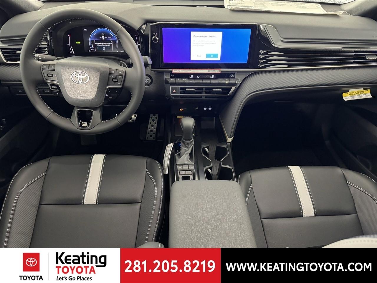 Toyota Camry Hybrid XLE 2026