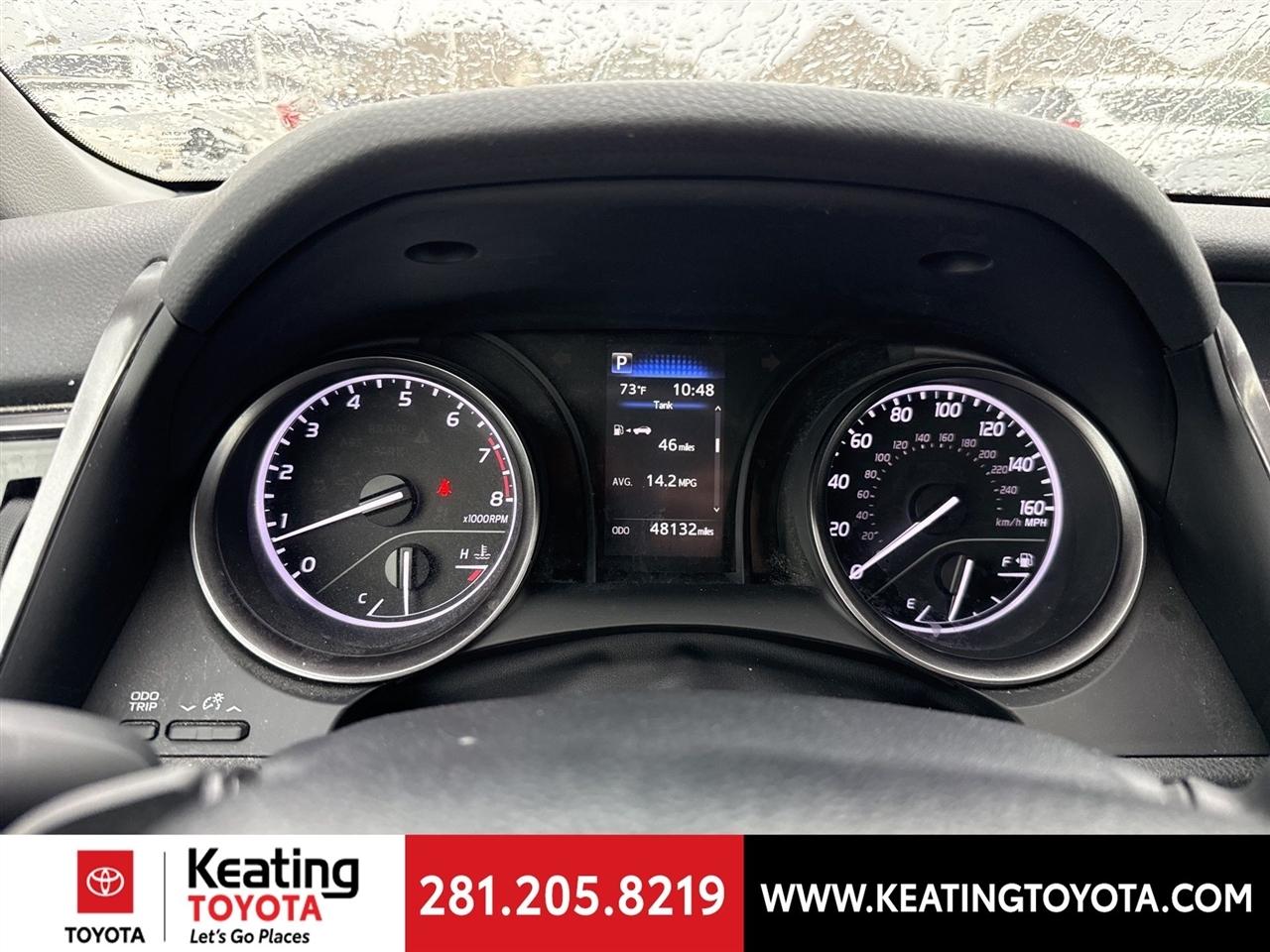 Toyota Camry SE 2023